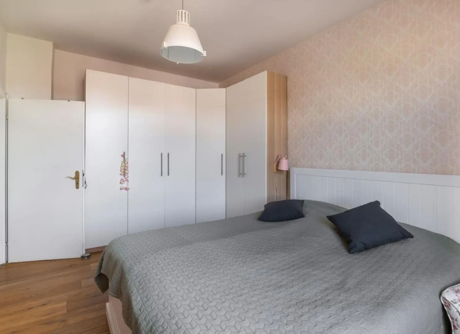 Grosse 4-Zimmer Wohnung Mit Burgblick, Kinder Wilkommen Nuremberg 0*,