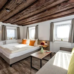 3* Aparthotel Uebernachten In Der Tenne